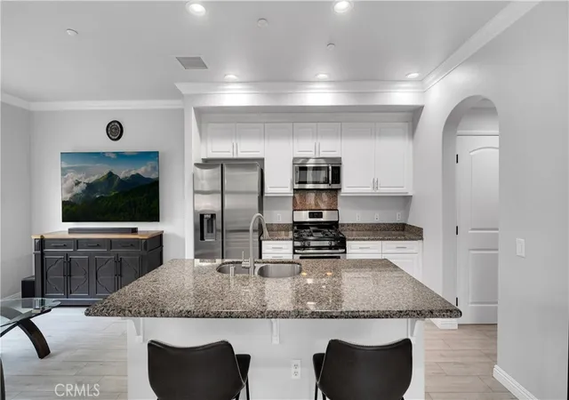 Listing Photo 4 - Condo for sale in building located at 514 S Melrose, Anaheim, CA 92805