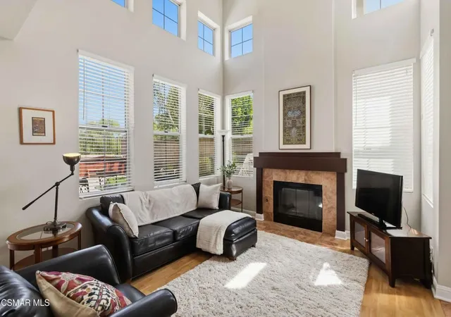 Photo 2 of Single family home for sale at 1160 Knottingham St, Simi Valley, CA 93065 | MLS# 226004450 | Listing updated on 2026-10-02