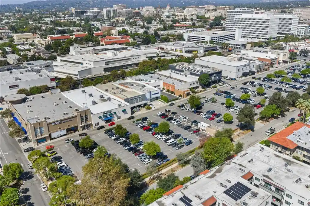Listing Photo 53 - Condo for sale in 985 E California located at 985 E California, Pasadena, CA 91106 - Unit #306