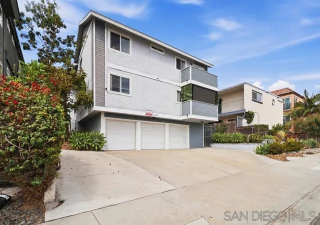Photo 3 of Condo for sale at 4034 Florida St #4, San Diego, CA 92104 | MLS# 260022813SD | Listing updated on 2026-10-09