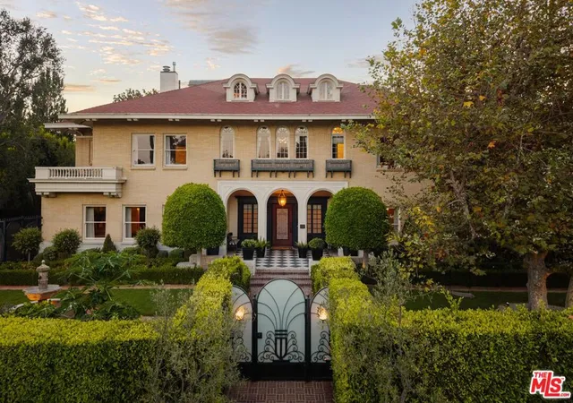 Single family home for sale at 601 S Windsor Blvd, Los Angeles, CA 90005 | MLS# 26988717