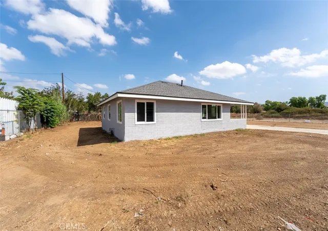Photo 2 of Sale Pending at 1500 Spencer, Norco, CA 92860 | MLS# CV26204095 | Listing updated on 2026-10-28