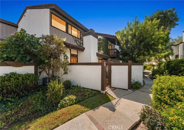 Photo 1 of Sale Pending at 21545 Erwin #96, Woodland Hills, CA 91367 | MLS# SR26199314 | Listing updated on 2026-10-11
