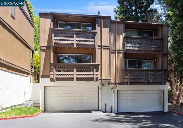 Listing Photo 1 - Condo for sale in building located at 506 Chabre Ct, El Sobrante, CA 94803