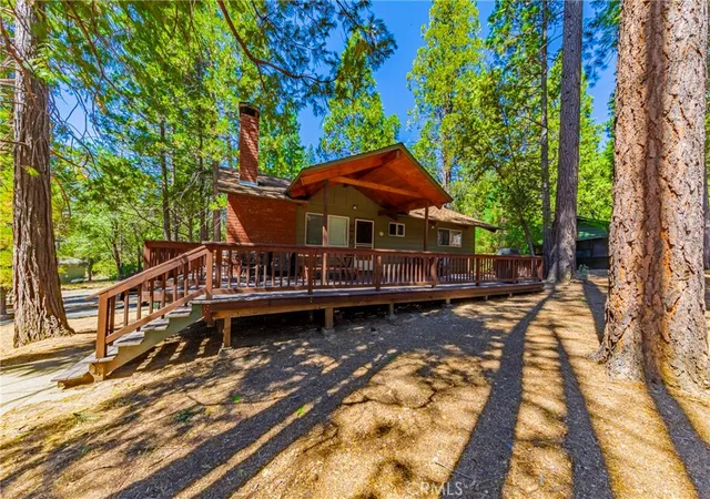 Photo 1 of Single family home for sale at 8005 Cedar, Yosemite National Park, CA 95389 | MLS# FR26204176 | Listing updated on 2026-09-18