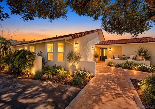 Photo 1 of Sale Pending at 2073 Willow Glen, Fallbrook, CA 92028 | MLS# 260022830SD | Listing updated on 2026-10-01