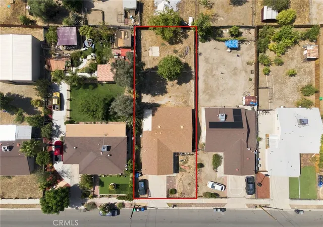 Photo 1 of Sale Pending at 352 N Brinton St, San Jacinto, CA 92583 | MLS# CV26204200 | Listing updated on 2026-10-31