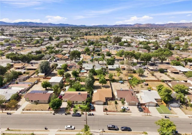 Photo 2 of Sale Pending at 352 N Brinton St, San Jacinto, CA 92583 | MLS# CV26204200 | Listing updated on 2026-10-31
