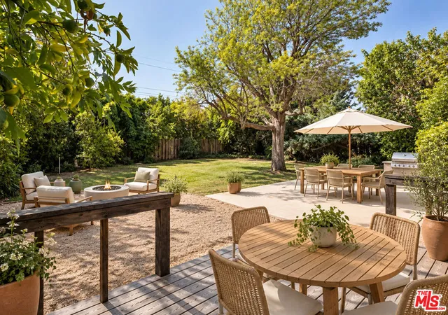 Photo 2 of Single family home for sale at 17508 Vintage St, Northridge, CA 91325 | MLS# 26989205 | Listing updated on 2026-09-29
