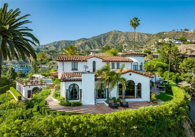 Photo 1 of Mansion for sale at 330 Kempton Rd, Glendale, CA 91202 | MLS# BB26204219 | Listing updated on 2026-09-18