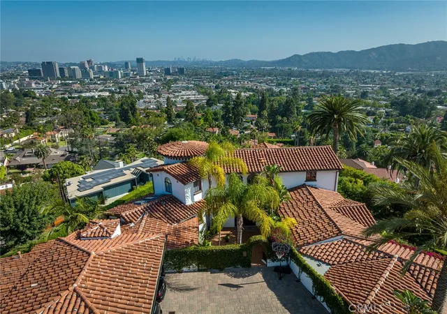 Photo 2 of Mansion for sale at 330 Kempton Rd, Glendale, CA 91202 | MLS# BB26204219 | Listing updated on 2026-09-18