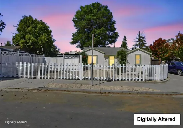 Single family home for sale at 1001 Obrien Ct, San Jose, CA 95126 | MLS# ML82058246