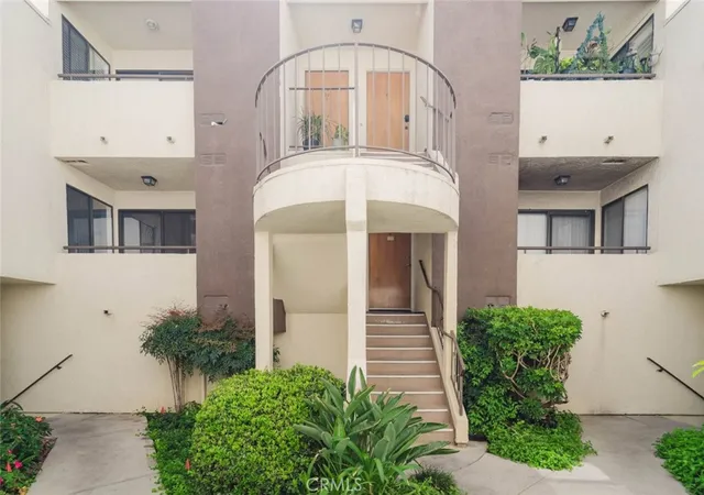 Photo 2 of Condo for sale at 13825 Beaver St #32, Sylmar, CA 91342 | MLS# GD26204235 | Listing updated on 2026-10-11