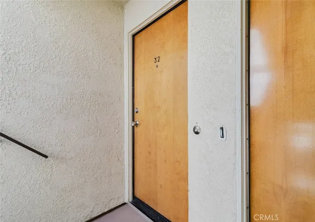 Photo 3 of Condo for sale at 13825 Beaver St #32, Sylmar, CA 91342 | MLS# GD26204235 | Listing updated on 2026-10-11