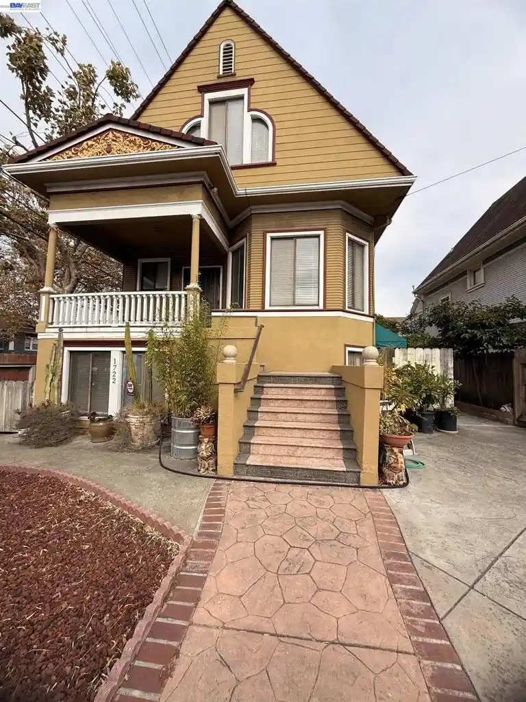 Single family home for sale at 1722 Bay, Alameda, CA 94501 | MLS# 41148655