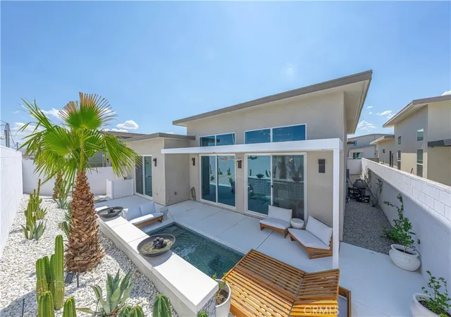 Photo 3 of Sale Pending at 264 Mustang, Palm Springs, CA 92262 | MLS# OC26204196 | Listing updated on 2026-10-09