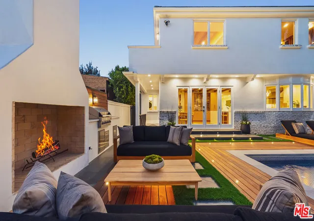 Photo 1 of Mansion for sale at 310 22nd Street, Santa Monica, CA 90402 | MLS# 26985135 | Listing updated on 2026-10-08