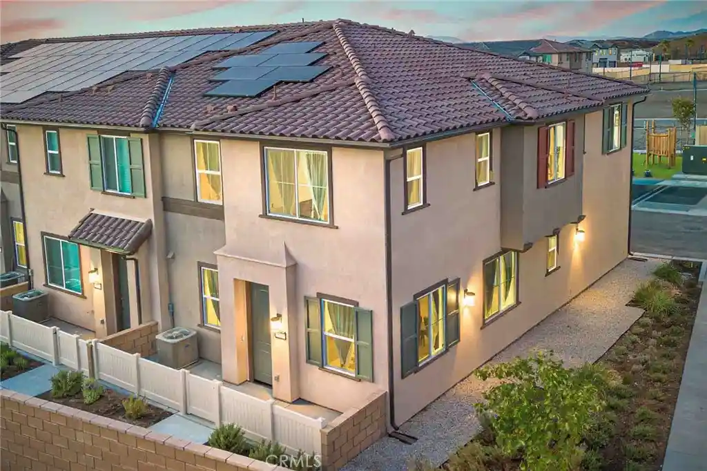 Photo 1 of Townhouse for sale at 33197 Opal Glass Dr, Winchester, CA 92596 | MLS# SW26204244 | Listing updated on 2026-10-19