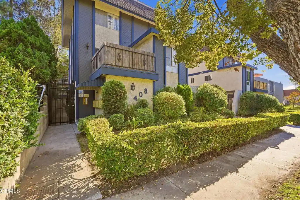 Listing Photo 1 - Condo for sale in 408 Burchett St located at 408 Burchett St, Glendale, CA 91203 - Unit #11