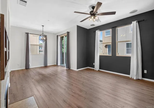 Listing Photo 4 - Condo for sale in building located at 1830 Crimson Ct, Chula Vista, CA 91913 - Unit #11
