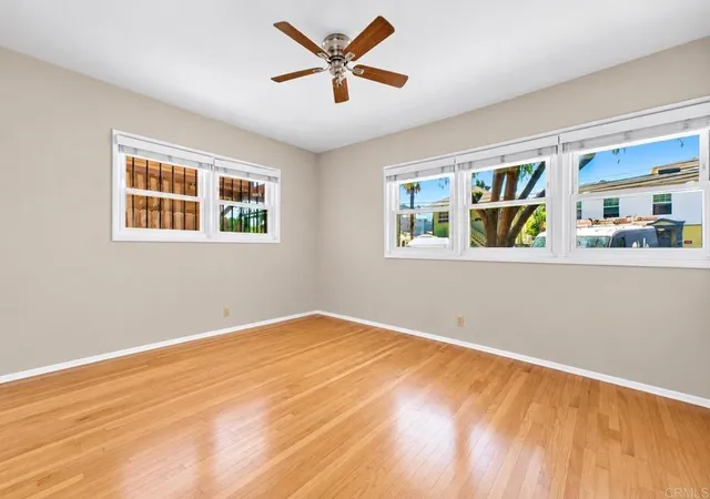 Listing Photo 5 - Condo for sale in building located at 2075 E Appleton St, Long Beach, CA 90803 - Unit #27
