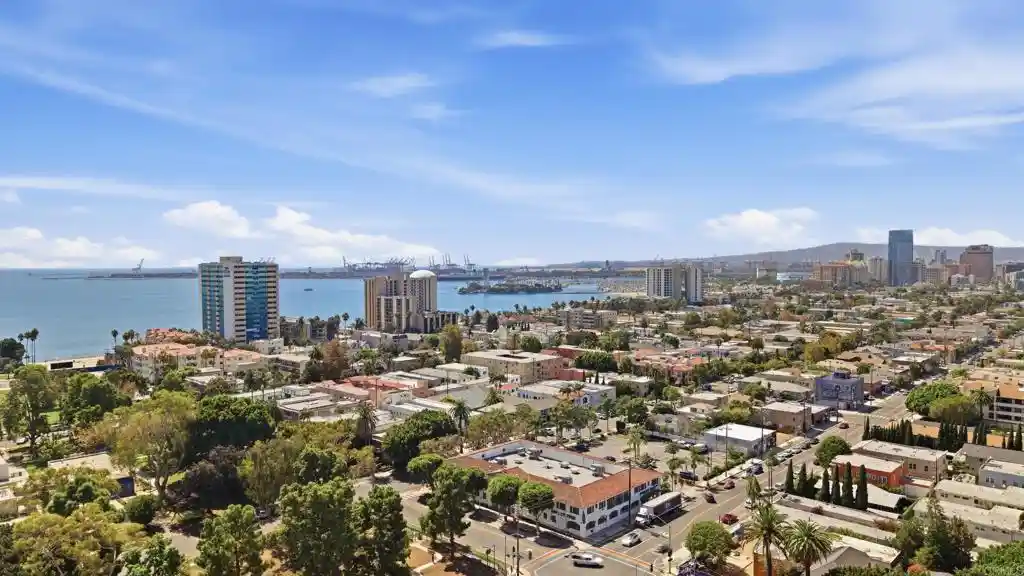 Listing Photo 8 - Condo for sale in 2075 E Appleton St located at 2075 E Appleton St, Long Beach, CA 90803 - Unit #27