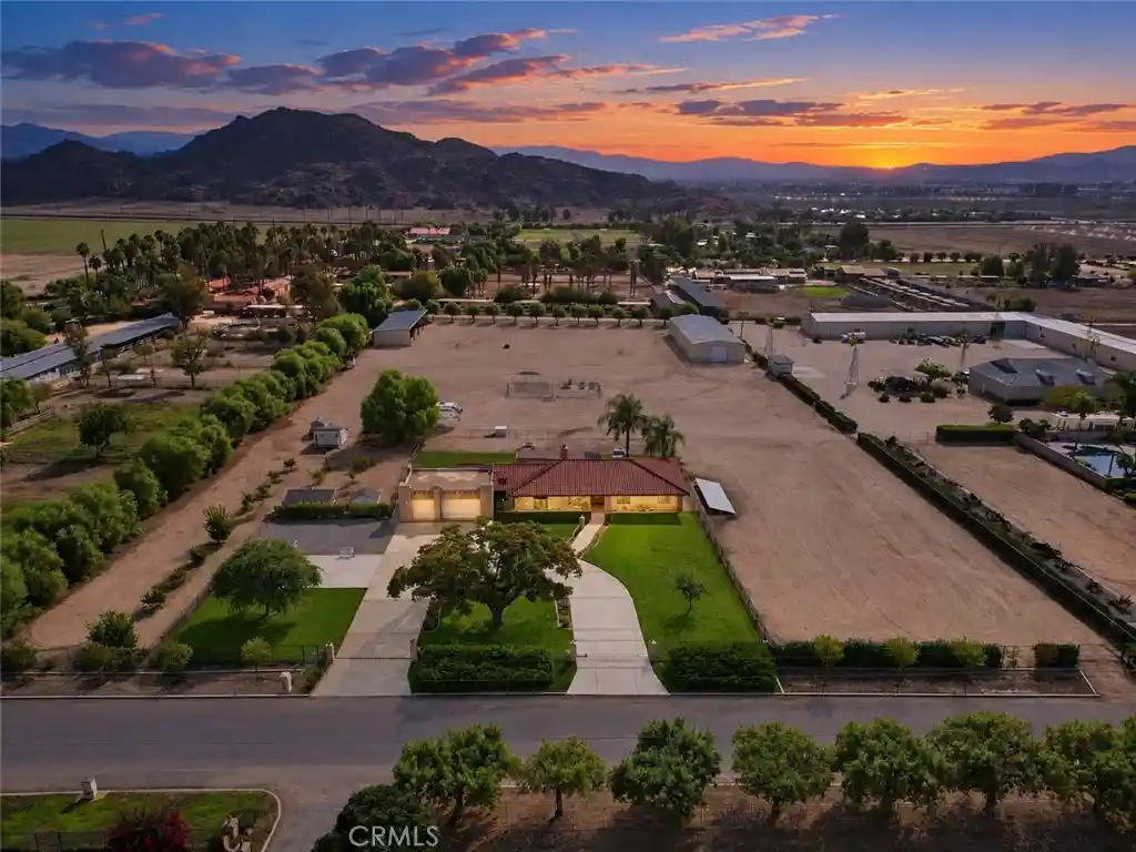 Photo 1 of Single family home for sale at 25124 Los Rancherias, Hemet, CA 92545 | MLS# SW26204386 | Listing updated on 2026-10-19