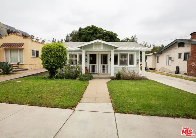Multi family home for sale at 1804 E Glenoaks Blvd, Glendale, CA 91206 | MLS# 26990001
