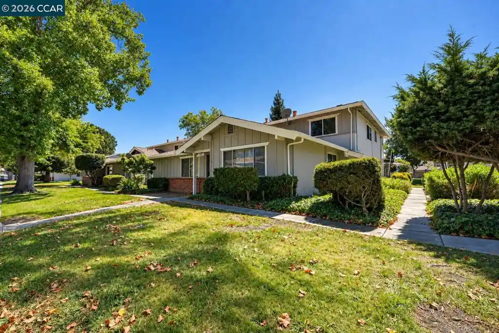 Photo 1 of Sale Pending at 1416 Del Rio Cir #B, Concord, CA 94518 | MLS# 41148685 | Listing updated on 2026-10-13