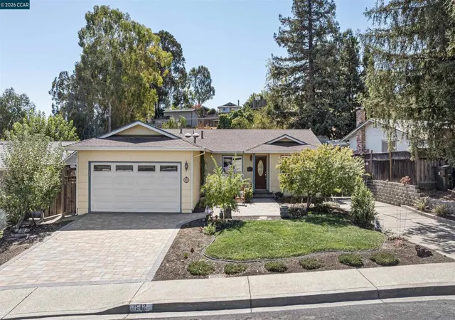 Photo 1 of Single family home for sale at 912 Marie Ave, Martinez, CA 94553 | MLS# 41148692 | Listing updated on 2026-10-08