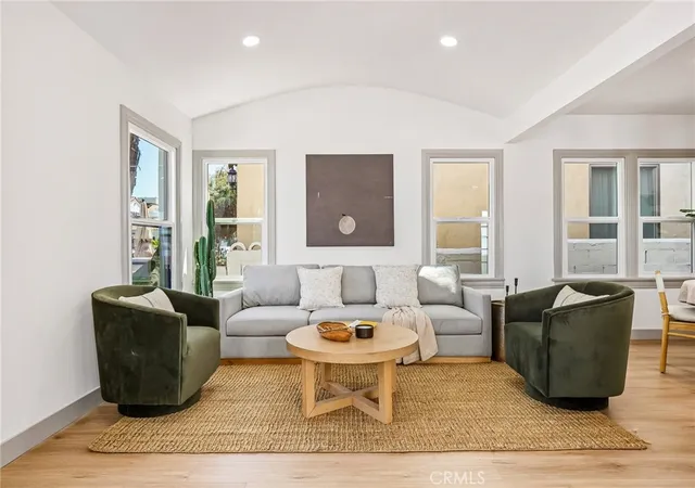 Photo 3 of Sale Pending at 131 Santa Ana, Long Beach, CA 90803 | MLS# PW26204348 | Listing updated on 2026-10-27