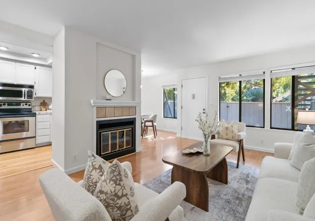 Listing Photo 1 - Condo for sale in building located at 964 La Barbera Dr, San Jose, CA 95126 - Unit #