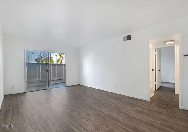 Listing Photo 2 - Condo for sale in building located at 1300 Saratoga Ave, Ventura, CA 93003 - Unit #1302