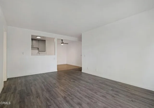 Listing Photo 5 - Condo for sale in building located at 1300 Saratoga Ave, Ventura, CA 93003 - Unit #1302