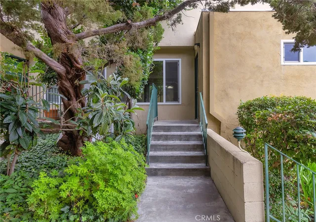 Photo 1 of Townhouse for sale at 11138 Aqua Vista St #18, North Hollywood, CA 91602 | MLS# BB26202767 | Listing updated on 2026-10-11