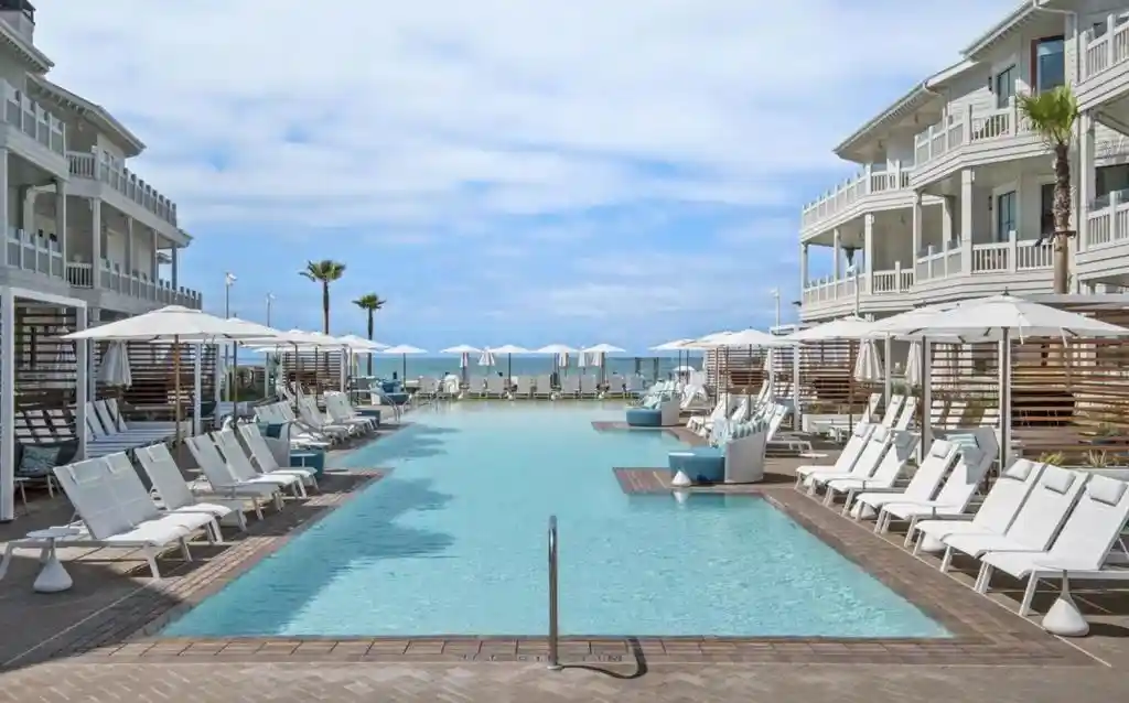 Listing Photo 50 - Condo for sale in 1500 Orange Ave located at 1500 Orange Ave, Coronado, CA 92118 - Unit #74