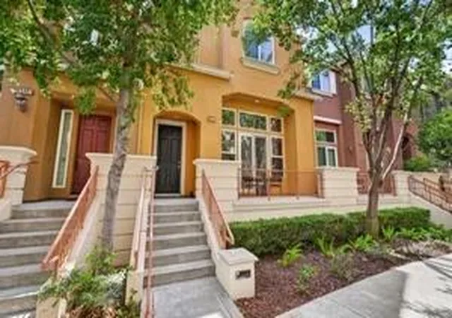 Townhouse for sale at 4477 Headen Way, Santa Clara, CA 95054 | MLS# ML82061798