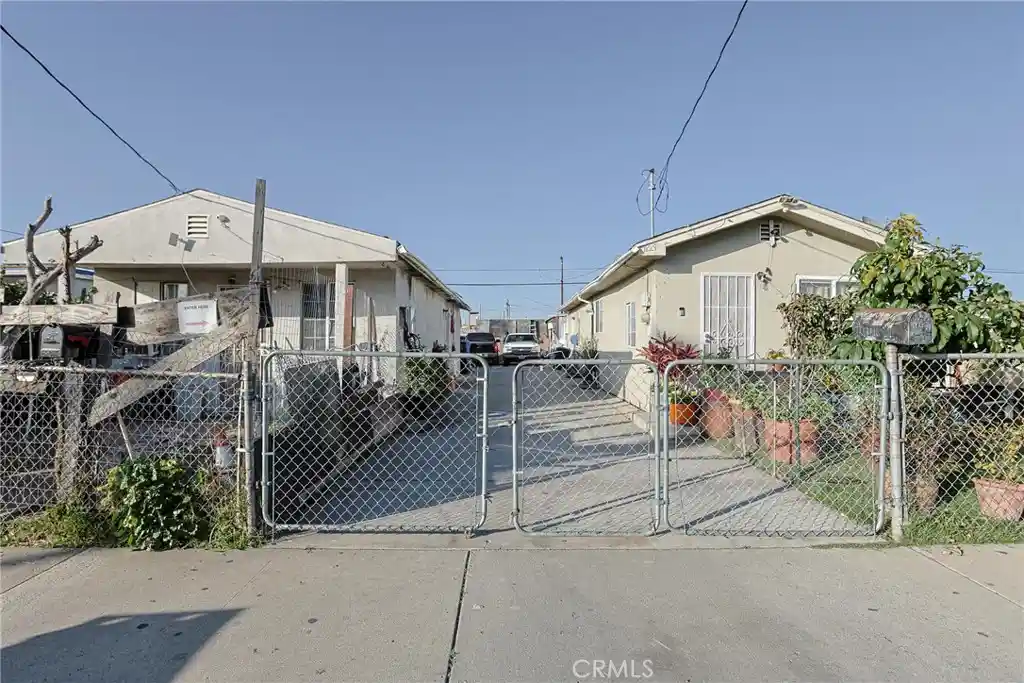 Listing Photo 1 - Condo for sale in 1831 W 3rd located at 1831 W 3rd, Santa Ana, CA 92703 - Unit 1831 West 3rd