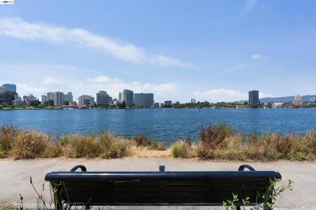 Listing Photo 21 - Condo for sale in 1438 Lakeshore Ave located at 1438 Lakeshore Ave, Oakland, CA 94606 - Unit 1438 Lakeshore Ave