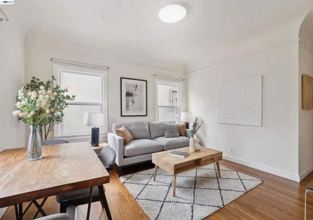 Listing Photo 4 - Condo for sale in building located at 1438 Lakeshore Ave, Oakland, CA 94606 - Unit #6