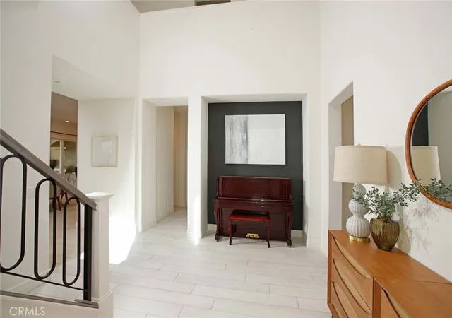 Photo 3 of Single family home for sale at 20523 Stella Pl, Santa Clarita, CA 91350 | MLS# GD26202493 | Listing updated on 2026-10-09