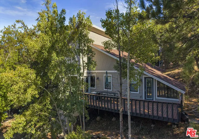 Photo 3 of Single family home for sale at 1011 Colusa Way, Big Bear Lake, CA 92315 | MLS# 26989881 | Listing updated on 2026-09-25