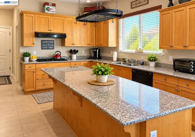 Photo 3 of Single family home for sale at 12 Selene Way, Copperopolis, CA 95228 | MLS# 41148733 | Listing updated on 2026-10-07