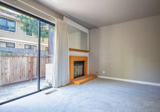Photo 3 of Townhouse for sale at 584 Valeri Ruth Ct, Santa Clara, CA 95050 | MLS# ML82061456 | Listing updated on 2026-10-05