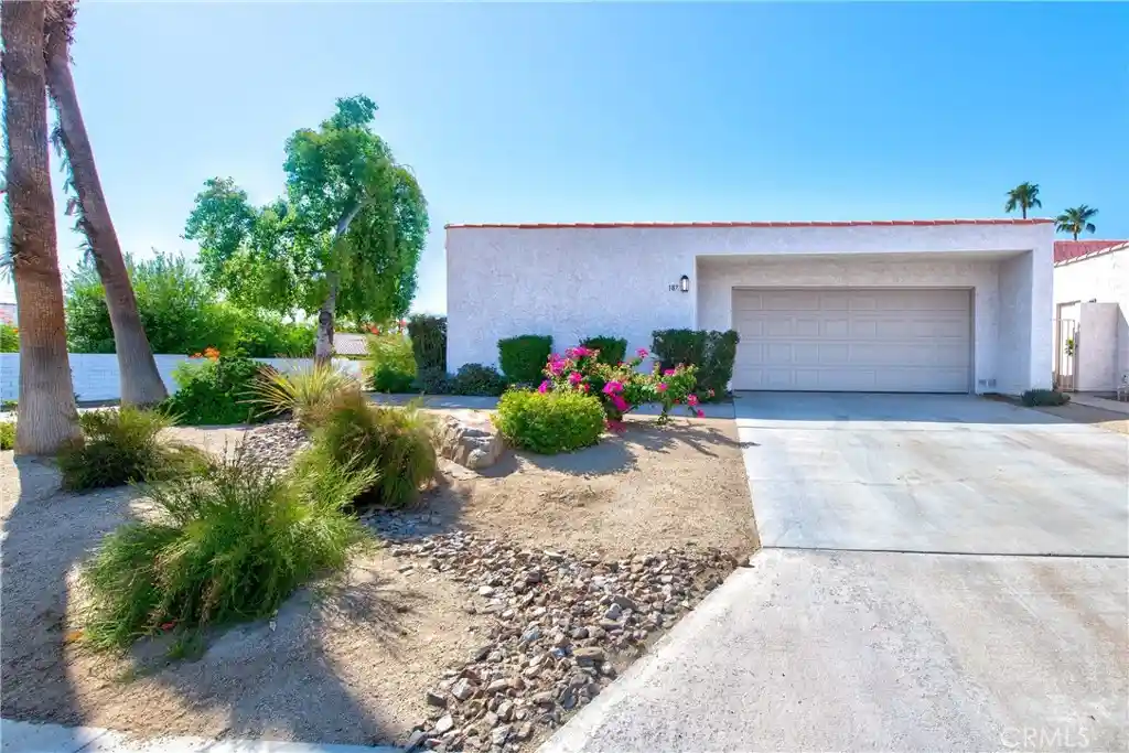 Listing Photo 1 - Condo for sale in 187 Winterhaven located at 187 Winterhaven, Palm Desert, CA 92260 - Unit 187 Winterhaven