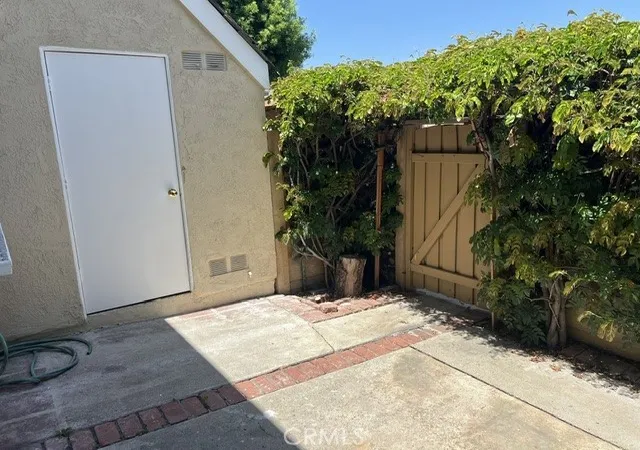 Listing Photo 5 - Condo for sale in building located at 31 Meadowgrass, Irvine, CA 92604