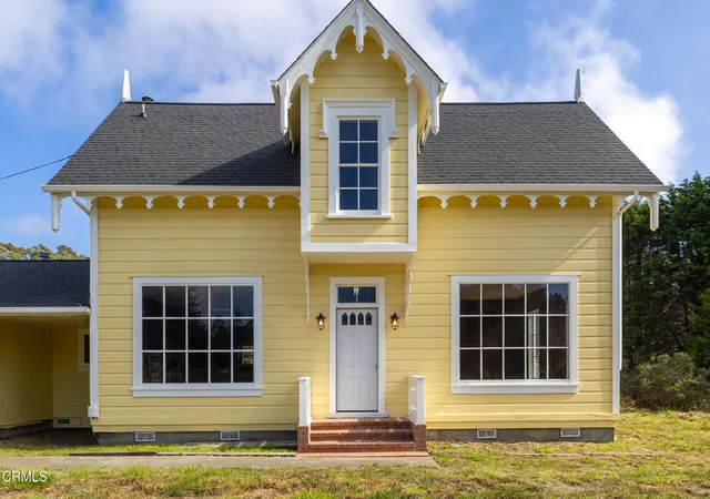 Single family home for sale at 45115 Fern Dr, Mendocino, CA 95460 | MLS# C1-11531