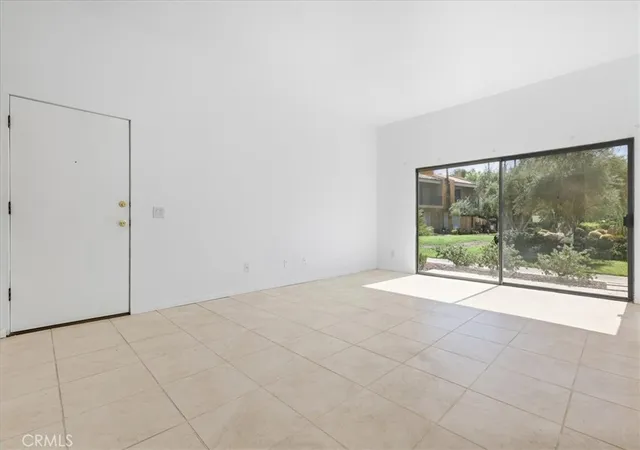 Photo 3 of Condo for sale at 5798 Los Coyotes Dr, Palm Springs, CA 92264 | MLS# PW26204689 | Listing updated on 2026-09-24