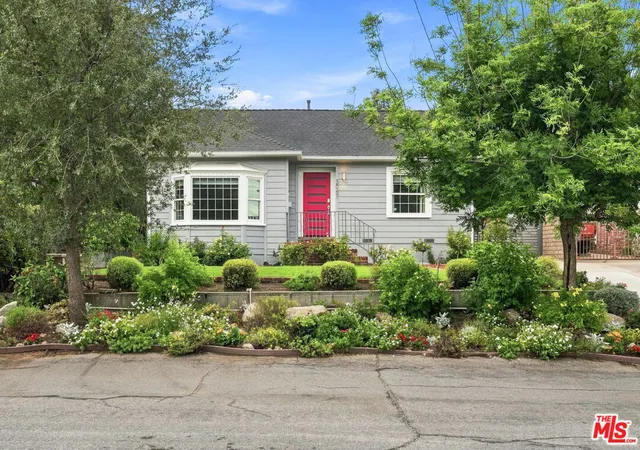 Photo 2 of Single family home for sale at 3047 Hermosa Ave, La Crescenta, CA 91214 | MLS# 26986323 | Listing updated on 2026-10-08