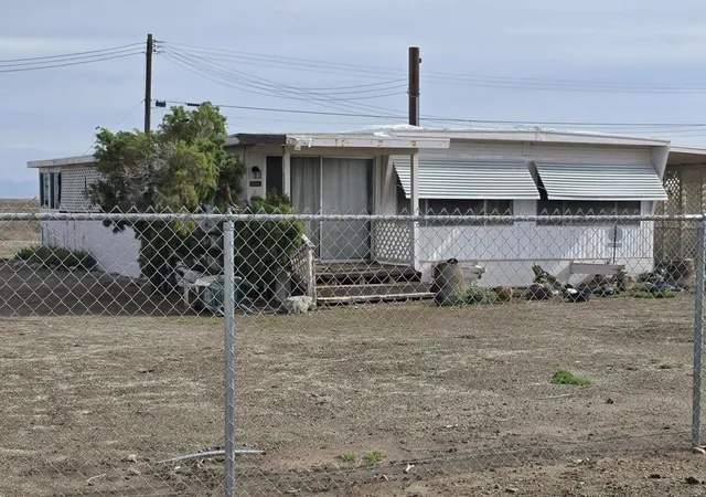 Photo 3 of Manufactured home for sale at 9588 Ave H, Niland, CA 92257 | MLS# 219152920DA | Listing updated on 2026-09-19